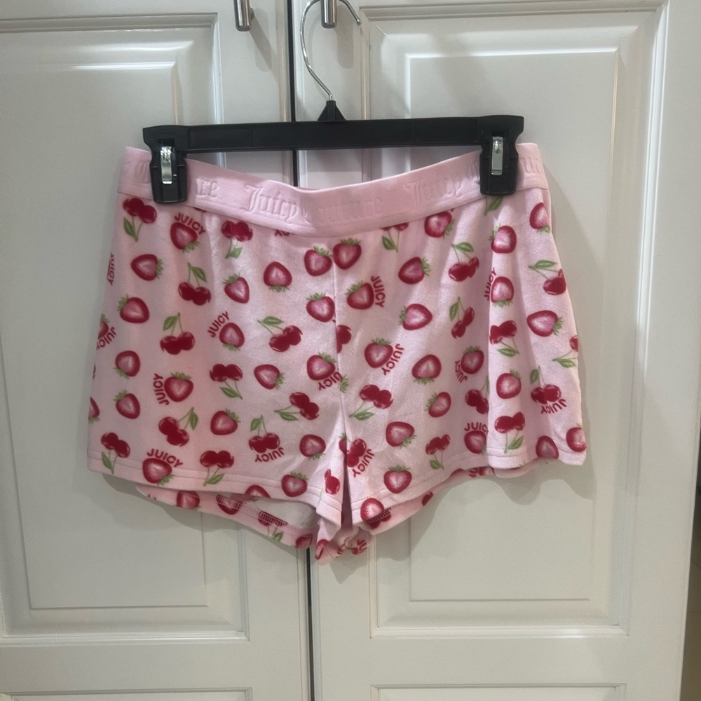 Juicy Couture Strawberry flannel pajama shorts size medium